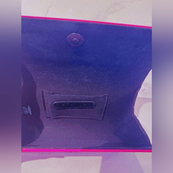 BCBG pink clutch - Picture 4 of 4